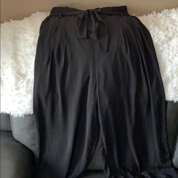 Skies Are Blue Pants - 2/$20 Wide leg dressy capris